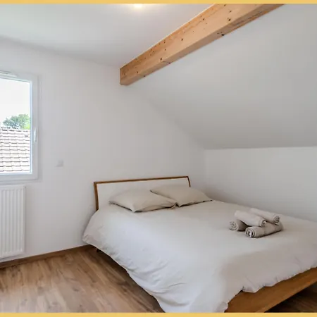 Apartment Lumineuse T4 *